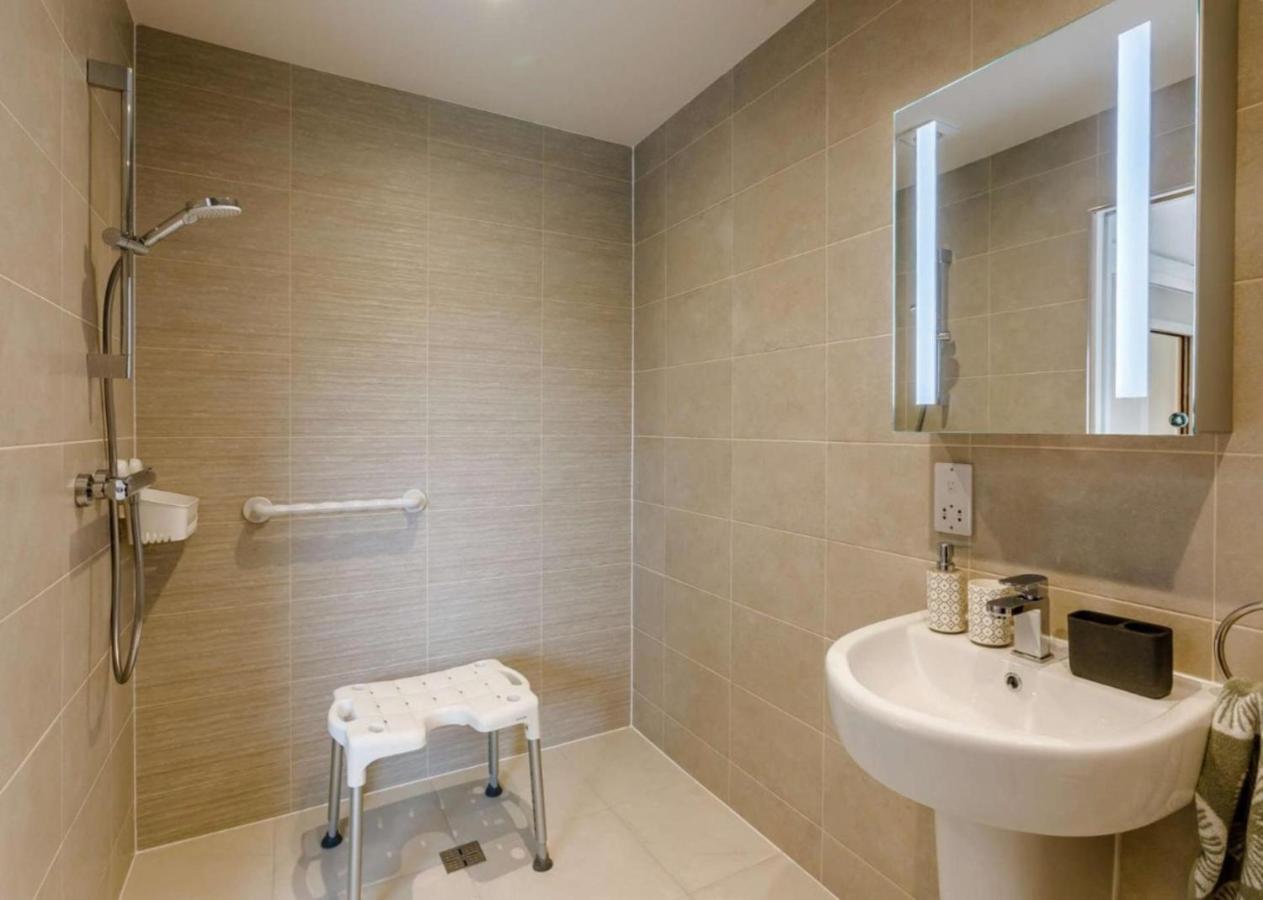 Fawn Cottage Disabled Adapted 3 Bedroom Hot Tub Coughton Dış mekan fotoğraf