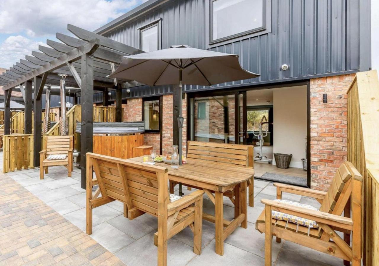 Fawn Cottage Disabled Adapted 3 Bedroom Hot Tub Coughton Dış mekan fotoğraf